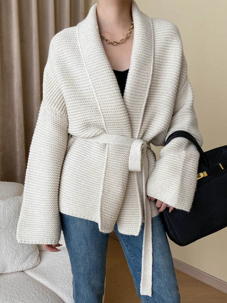 Gracefully Styled Cardigan for Any Occasion