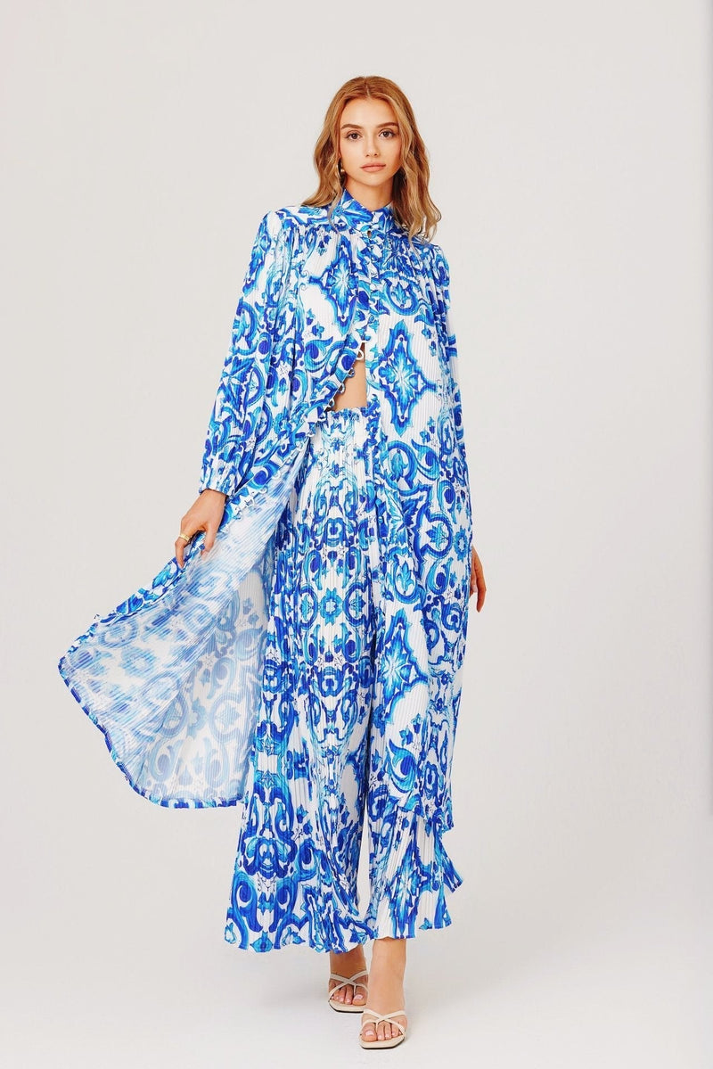 Beautifully Finished Garment in a Timeless Design
