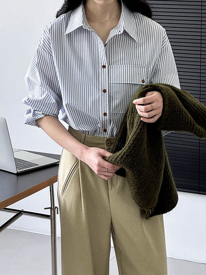 Classic Vintage Blouse with a Flattering Fit