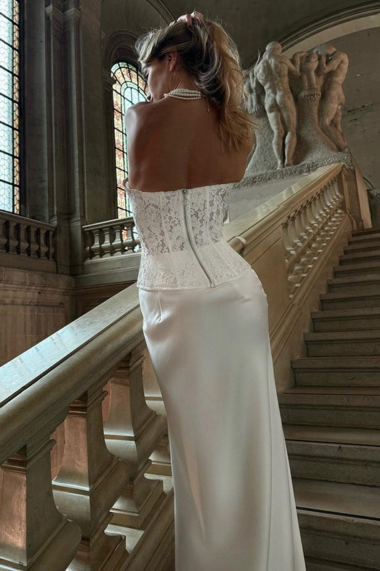 Effortlessly Elegant Garment with a Timeless Design