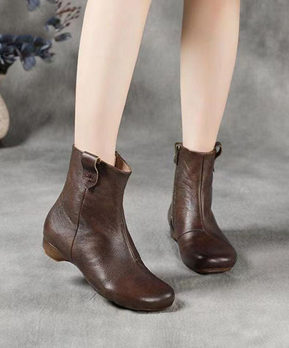 Beautifully Finished Boots in a Timeless Design
