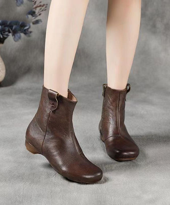 Beautifully Finished Boots in a Timeless Design