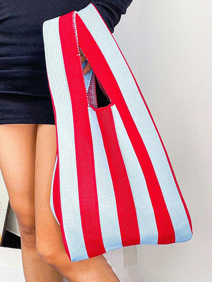 Well Tailored Bag with a Graceful Silhouette
