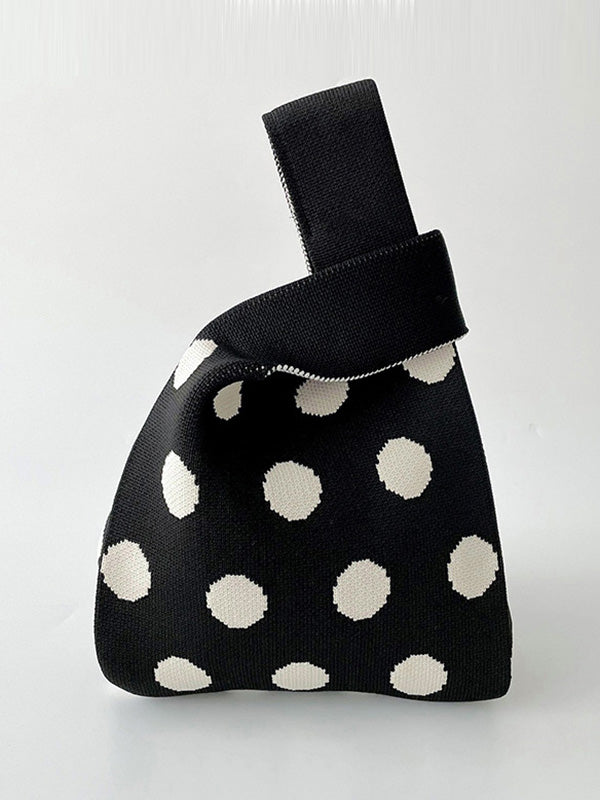 Well Tailored Bag with a Graceful Silhouette