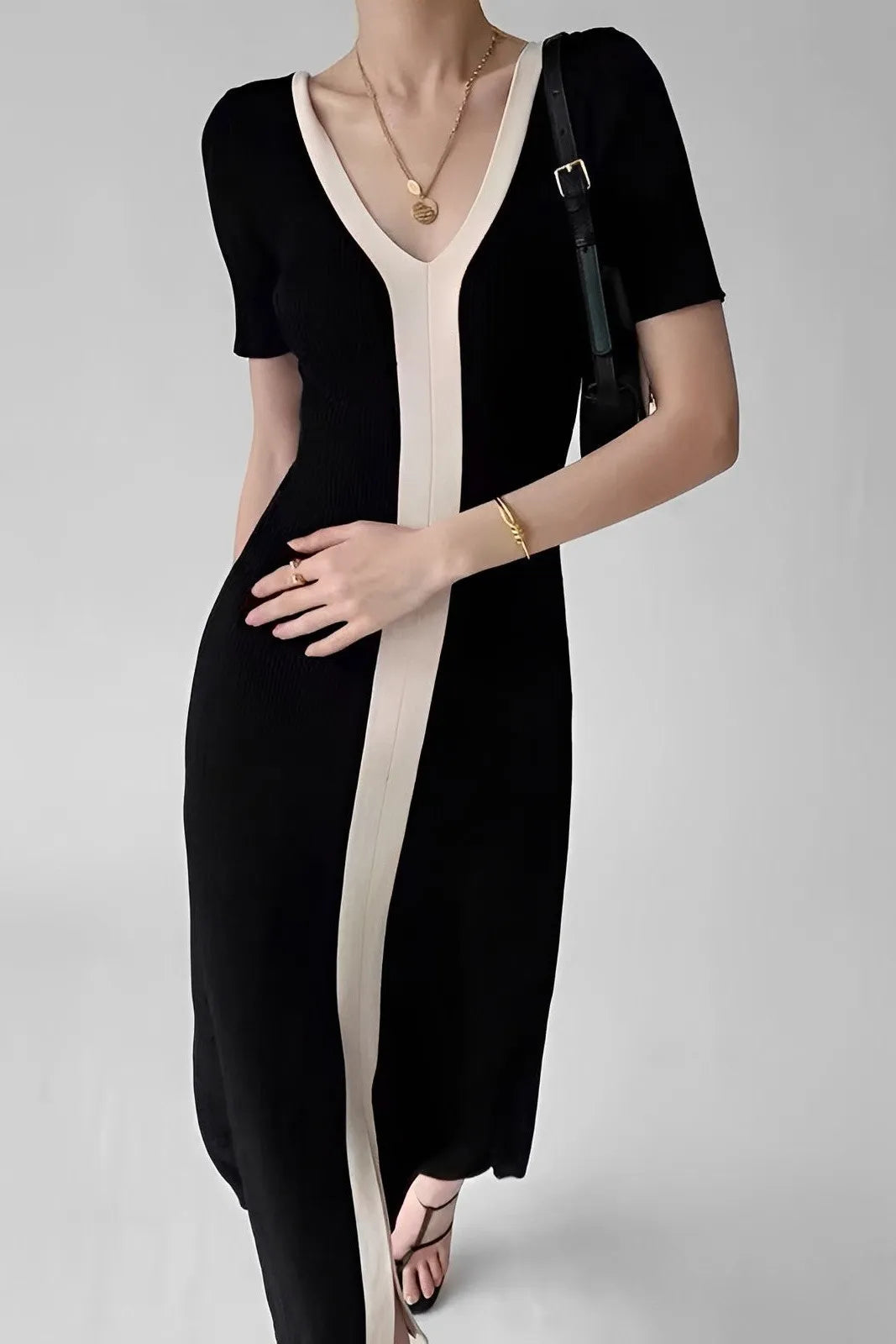 Gracefully Styled Dress for Any Occasion