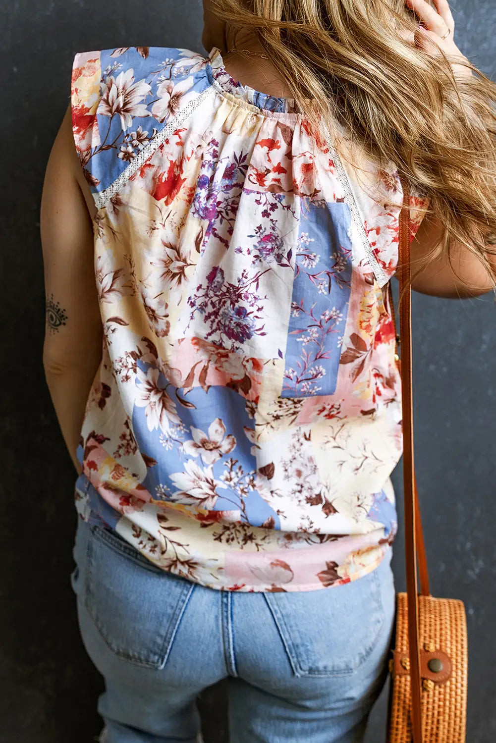 Classic Vintage Blouse with a Flattering Fit