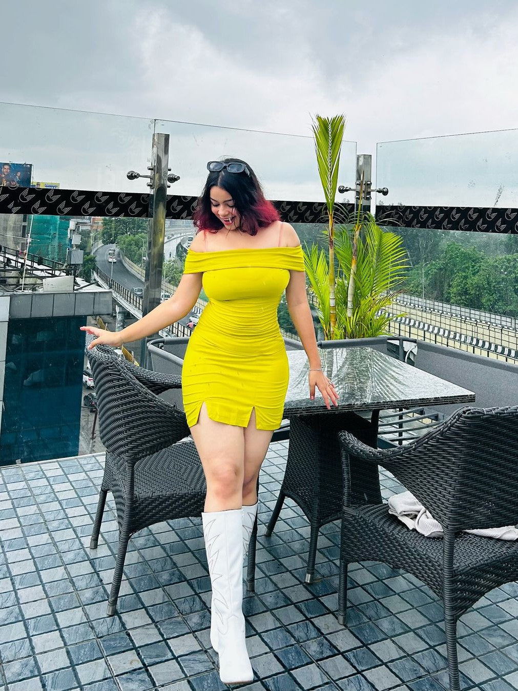 Effortlessly Elegant Top with a Timeless Design