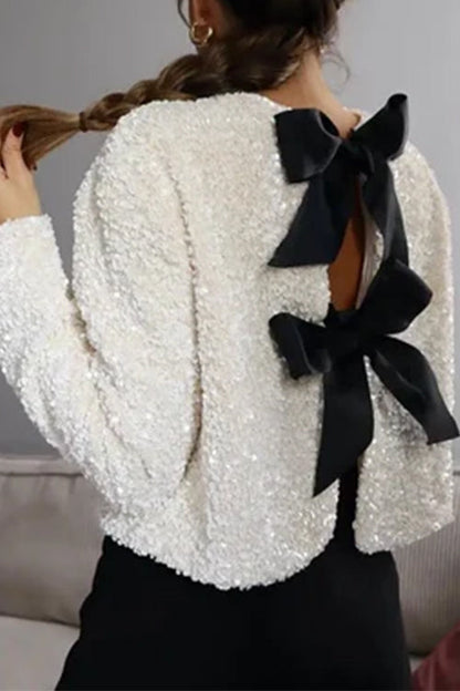 Effortlessly Elegant Top with a Timeless Design