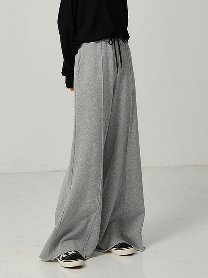 Well Tailored Pants with a Graceful Silhouette