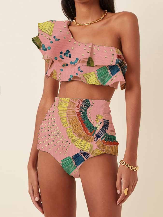 Beautifully Finished Bikini in a Timeless Design