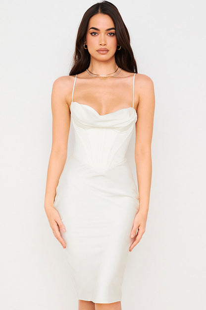 Classic Vintage Dress with a Flattering Fit