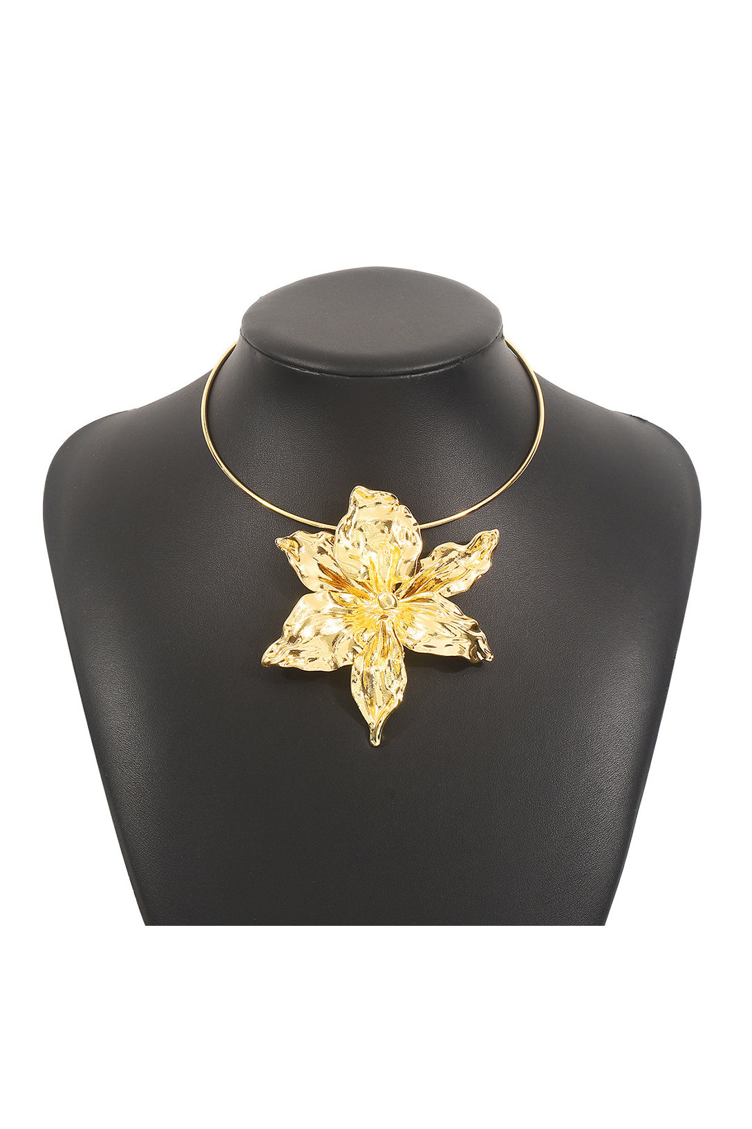 Gracefully Styled Garment for Any Occasion