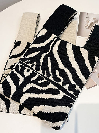 Elegantly Styled Bag for Everyday Wear