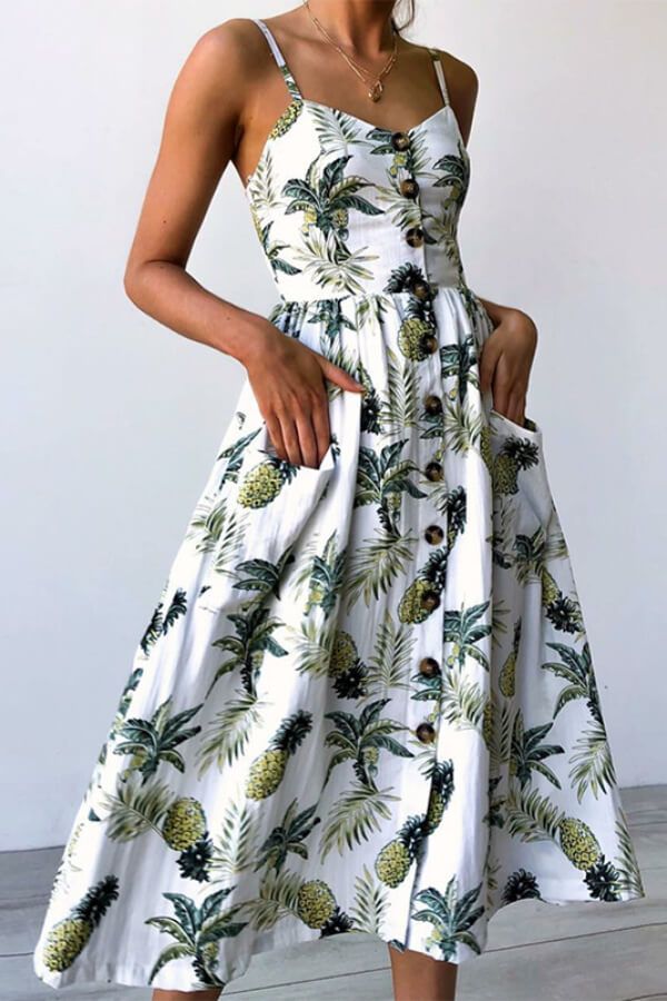 Well Tailored Dress with a Graceful Silhouette