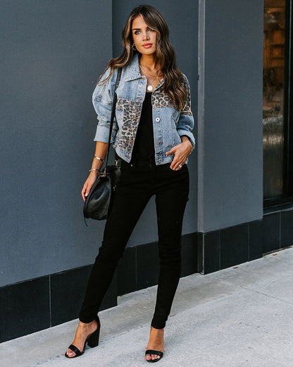 Classic Vintage Jacket with a Flattering Fit