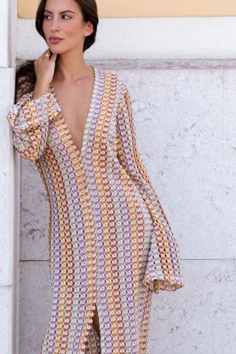 Classic Vintage Dress with a Flattering Fit
