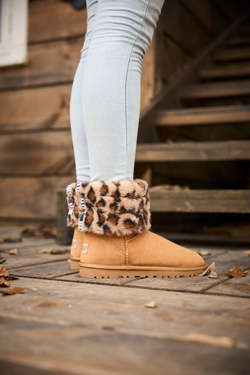 A Vintage Style Boots with Delicate Timeless Details