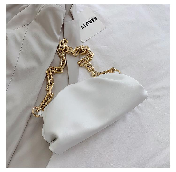 Well Tailored Bag with a Graceful Silhouette