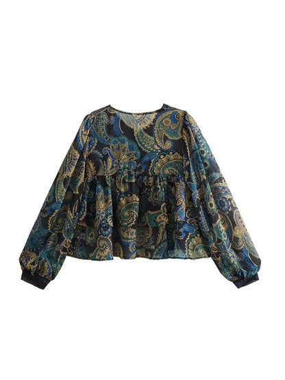 Classic Vintage Blouse with a Flattering Fit