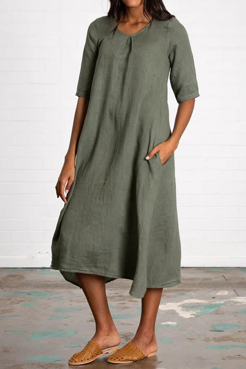 Beautifully Crafted Dress in a Classic Style