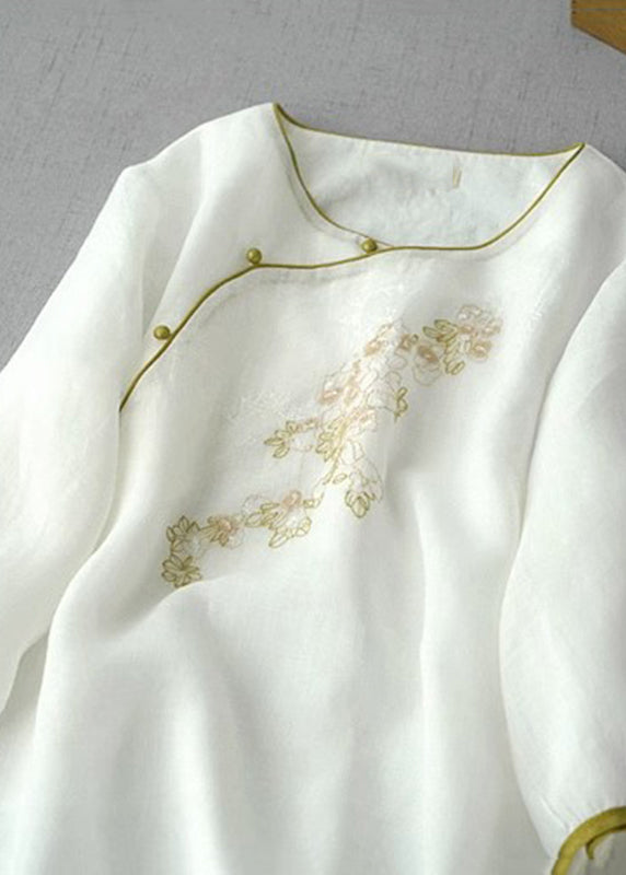 Beautifully Finished Shirt in a Timeless Design