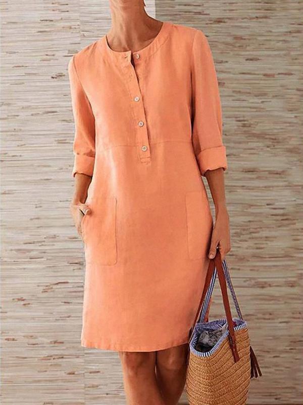 Beautifully Finished Dress in a Timeless Design