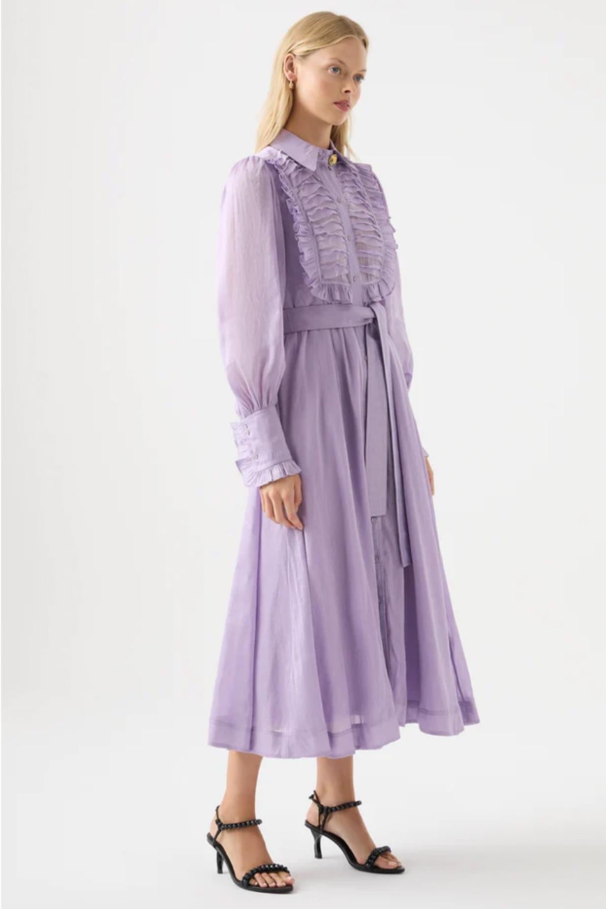 Beautifully Crafted Dress in a Classic Style