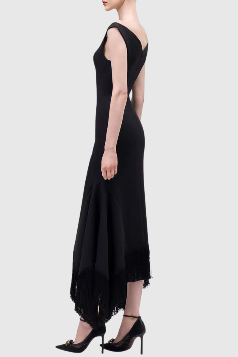 Sophisticated Dress with a Clean Classic Look
