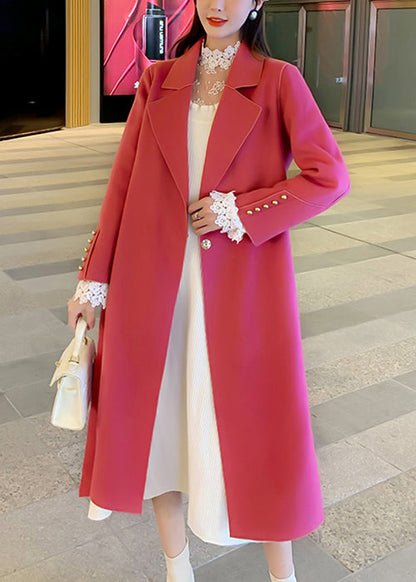 Well Tailored Coat with a Graceful Silhouette