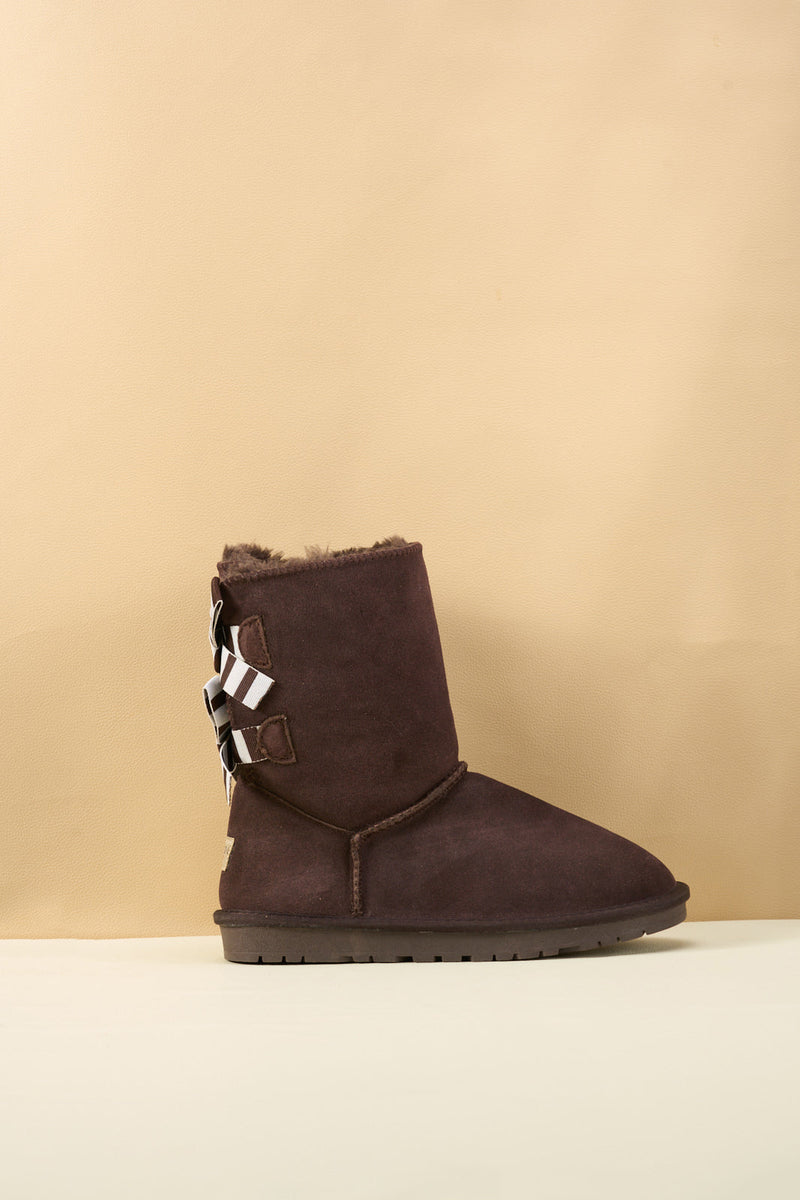 Classic Vintage Boots with a Flattering Fit