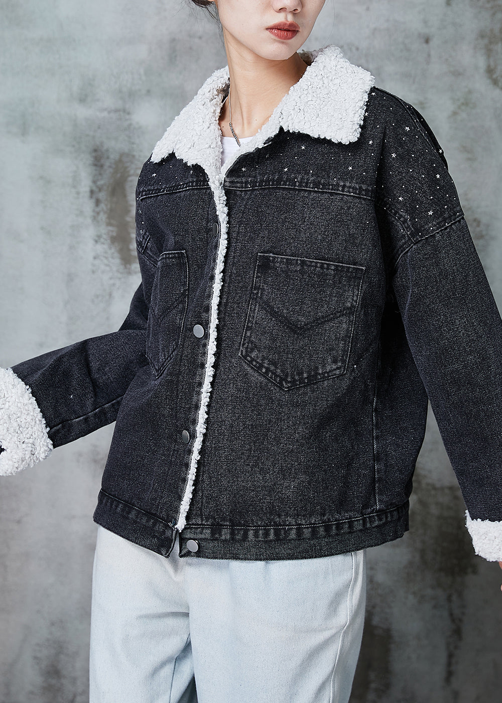 Gracefully Styled Jacket for Any Occasion
