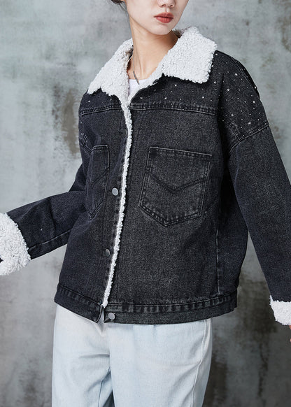 Gracefully Styled Jacket for Any Occasion