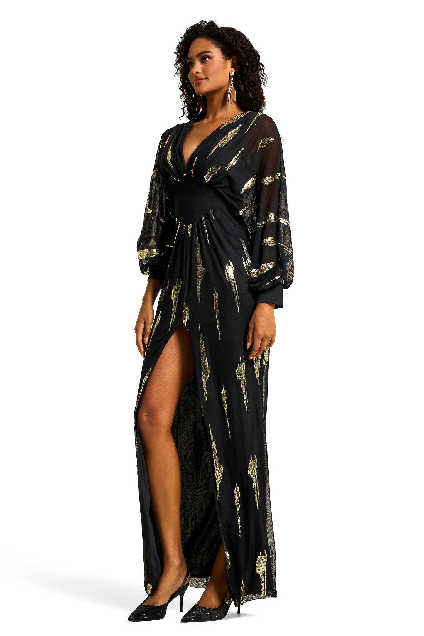 Gracefully Styled Dress for Any Occasion