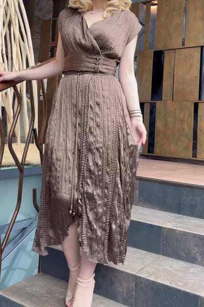 Polished Dress with an Effortless Classic Look