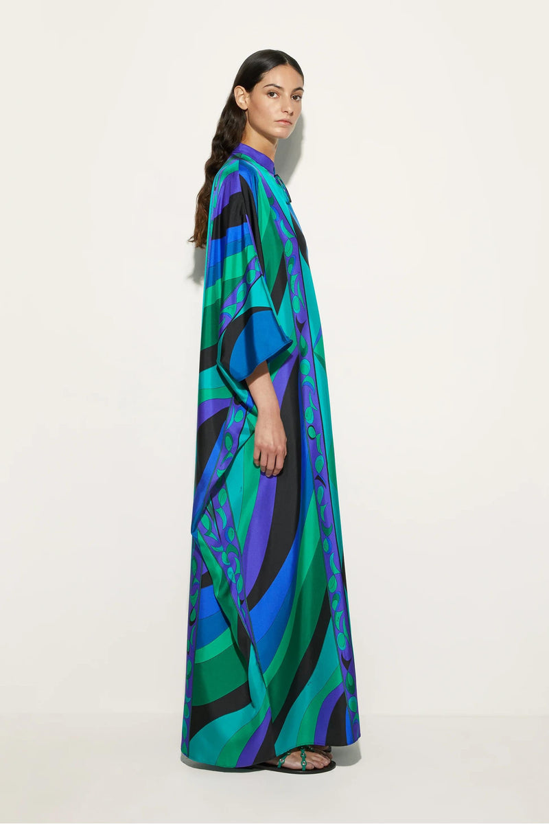 Well Tailored Garment with a Graceful Silhouette