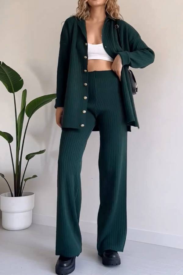 Well Tailored Garment with a Graceful Silhouette