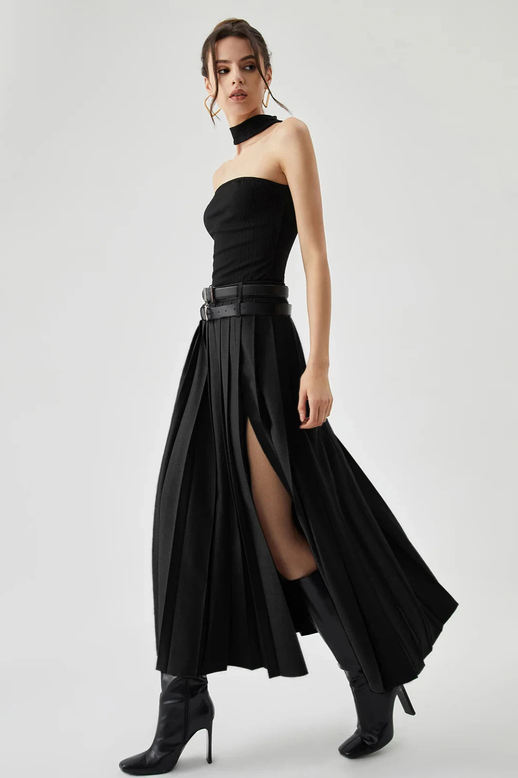 Gracefully Styled Garment for Any Occasion