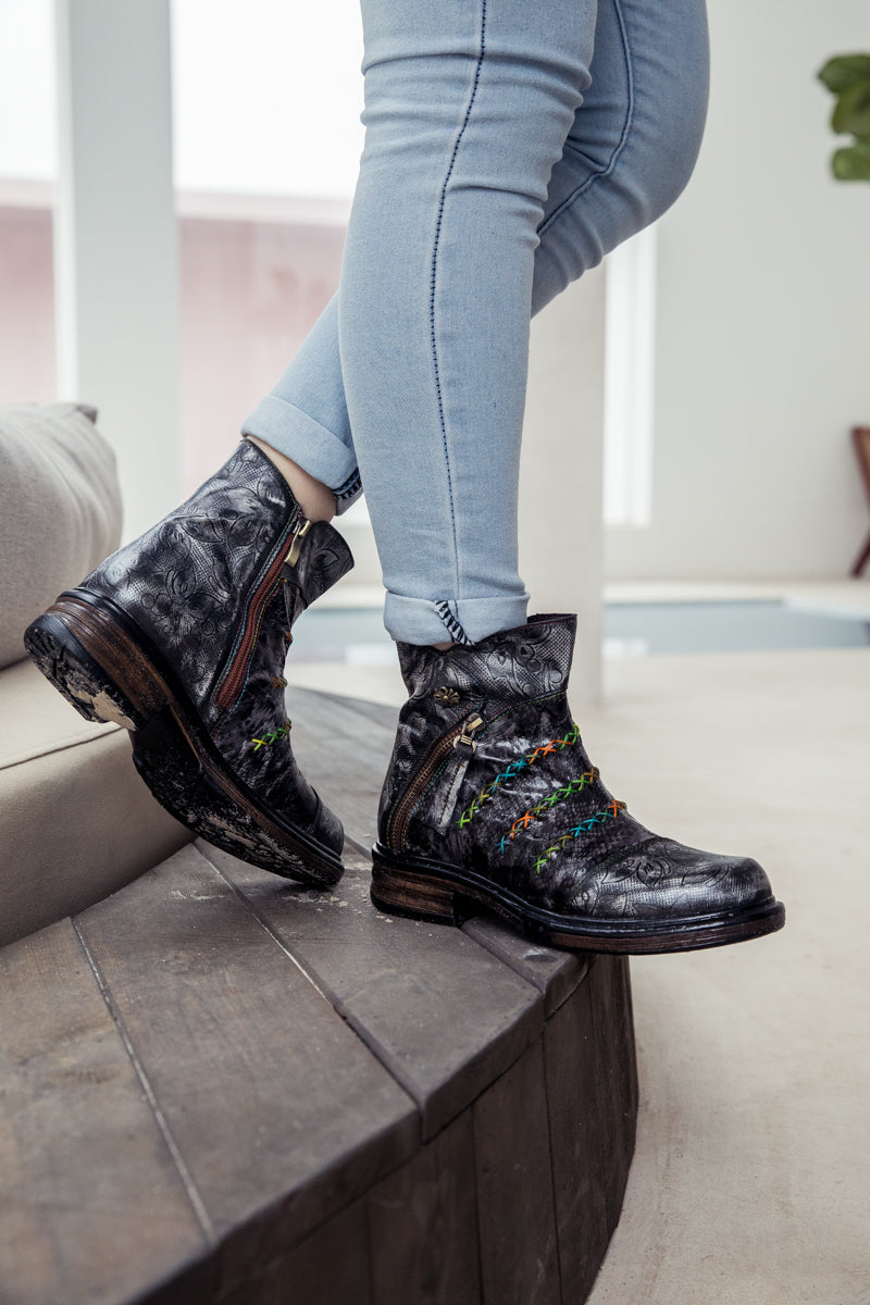 Beautifully Crafted Boots in a Classic Style