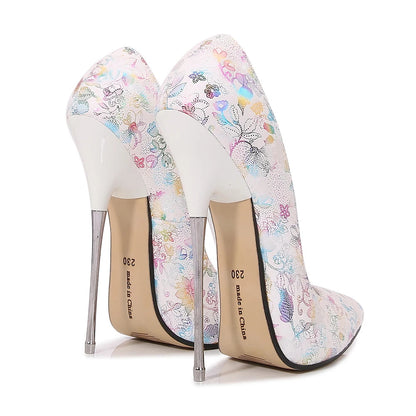 Classic Vintage Heels with a Flattering Fit