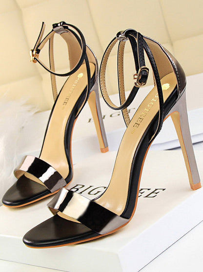 Beautifully Crafted Sandals in a Classic Style