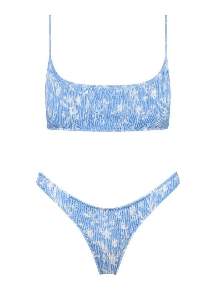Beautifully Finished Bikini in a Timeless Design