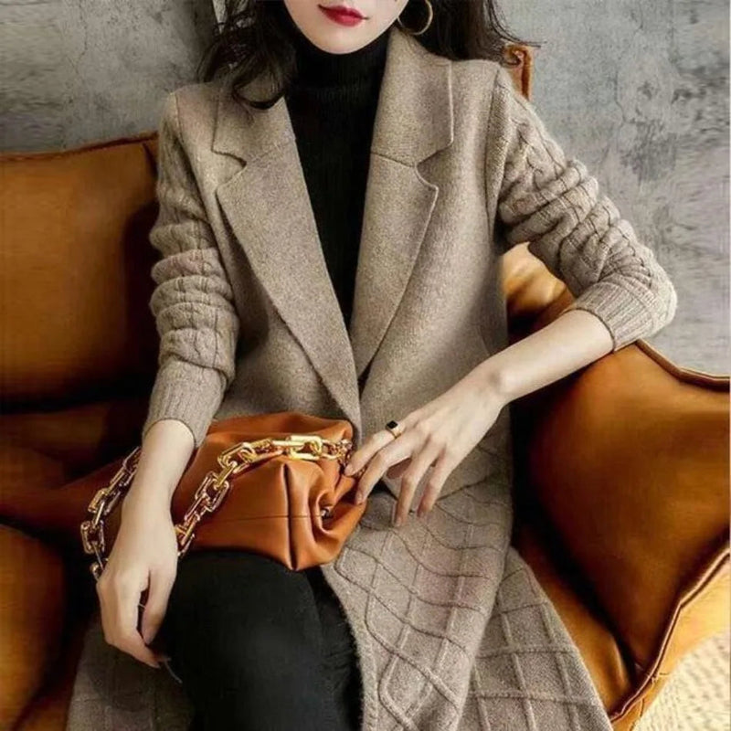 Classic Vintage & Enduringly Stylish Cardigan