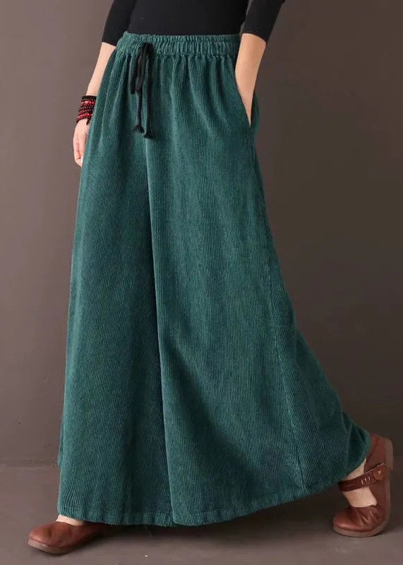 Beautifully Finished Pants in a Timeless Design