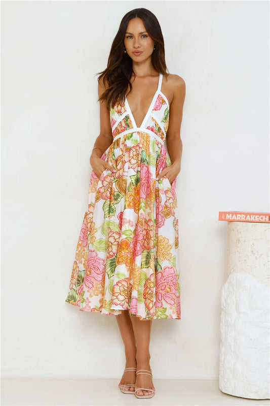 Gracefully Styled Dress for Any Occasion
