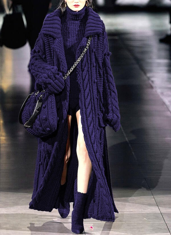 Well Tailored Cardigan with a Graceful Silhouette