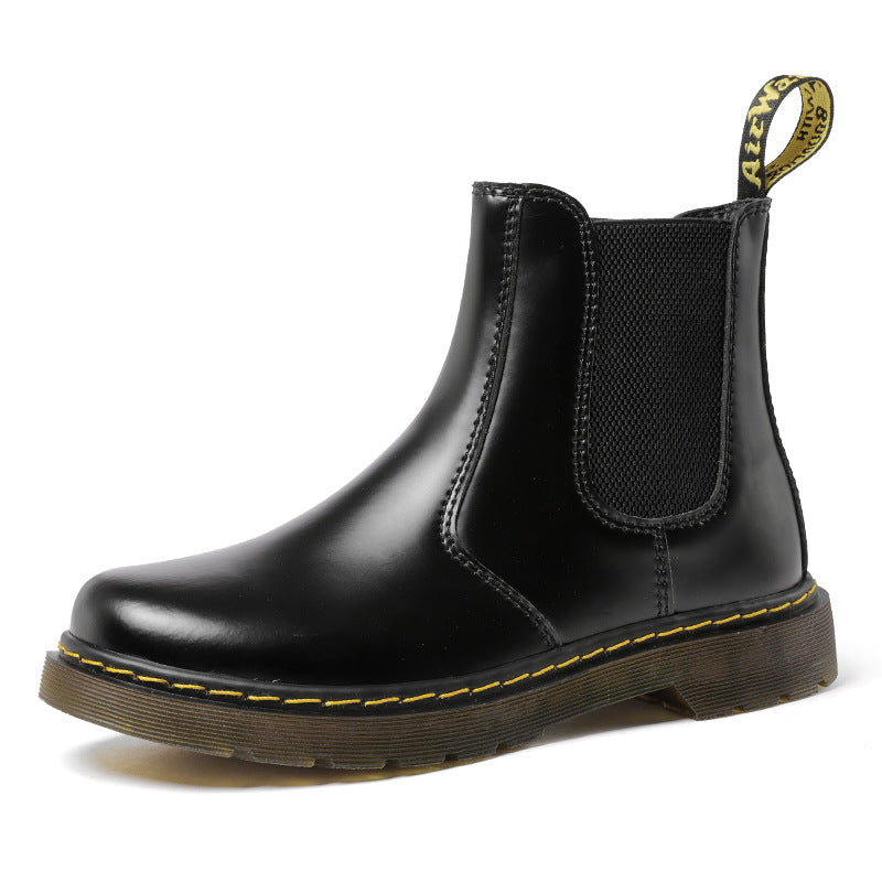 Beautifully Finished Boots in a Timeless Design