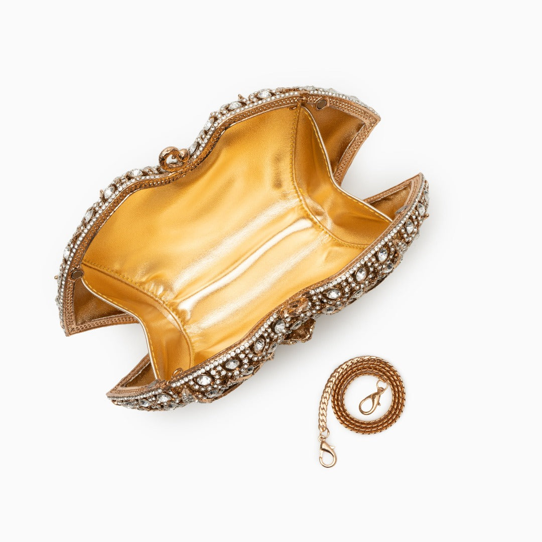 Polished Bag with an Effortless Classic Look
