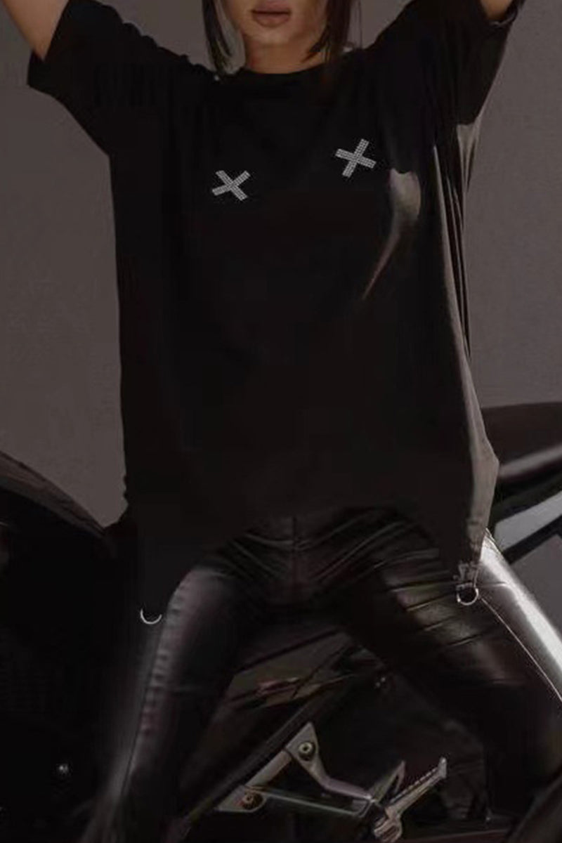 Well Tailored T-Shirt with a Graceful Silhouette