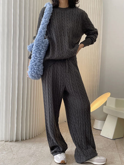 A Vintage Style Pants with Delicate Timeless Details
