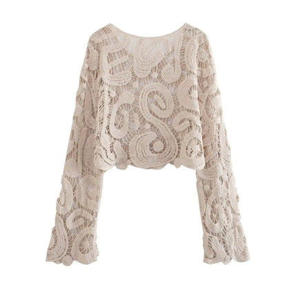 Polished Top with an Effortless Classic Look
